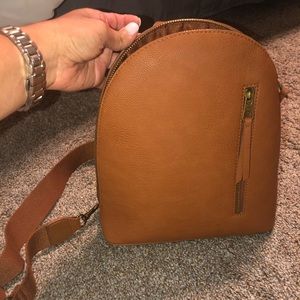 Universal Thread crossbody  purse/backpack